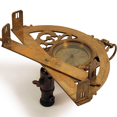 Astrolabium, 17. Jahrhundert, Messing, graviert (Ausschnitt) Astrolabium, 17. Jahrhundert, Messing, graviert (Ausschnitt) © Physicalisches Cabinet, Georg-August-Universität Göttingen / CC BY-SA 4.0; Foto: Sauer Marketing, Gerhard und Maren Sauer