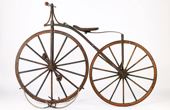 Tretkurbelrad von 1869/70, aus Holz und Eisen&nbsp;&copy;&nbsp;Städtisches Museum Göttingen